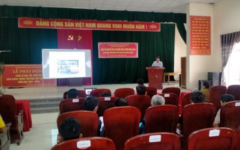 Khai giảng lớp nghề Đào tạo vận hành bảo dưỡng máy nông nghiệp cho bà con nhân dân thuộc hộ nghèo trên địa bàn xã Tân Phúc